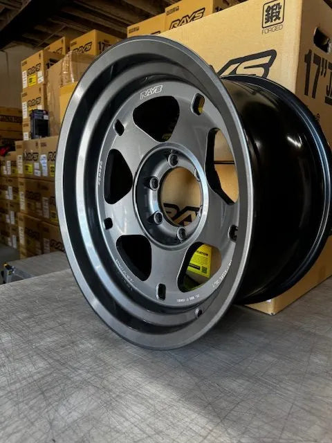 Rays 05X 17×9 -20 offset 6×139 Gunmetal